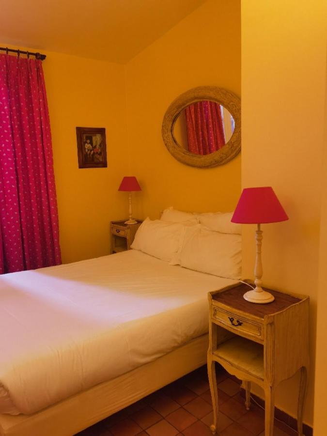 Auberge Des Glycines Porquerolles Exterior photo